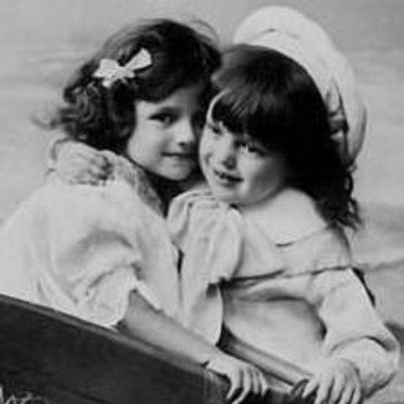 Meet your Posher, Eileen - Picture 1 of 1